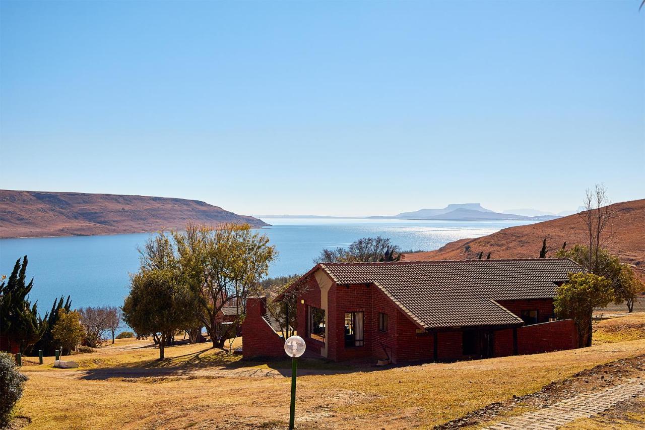 First Group Qwantani Hotel Harrismith Exterior photo