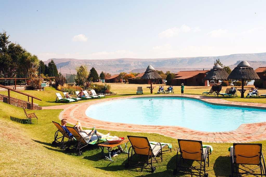 First Group Qwantani Hotel Harrismith Exterior photo